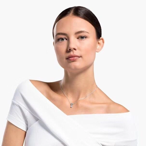EyeCatching Swarovski Necklaces 251891