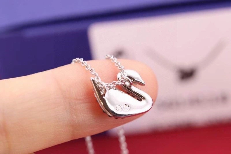 SmoothTexture Swarovski Necklaces 251898