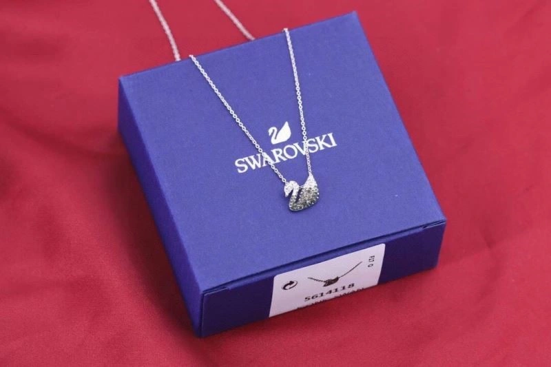 SmoothTexture Swarovski Necklaces 251898