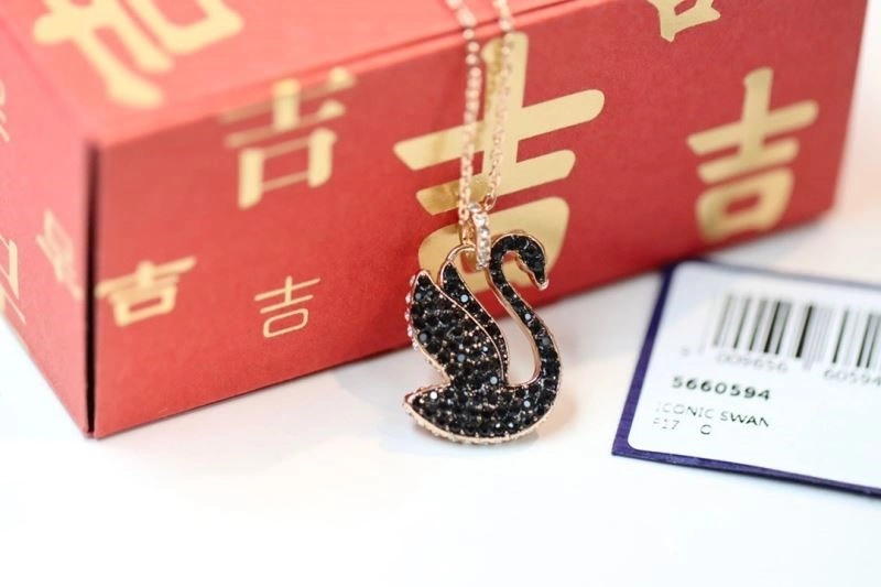 EyeCatching Swarovski Necklaces 251881