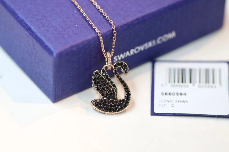 EyeCatching Swarovski Necklaces 251881