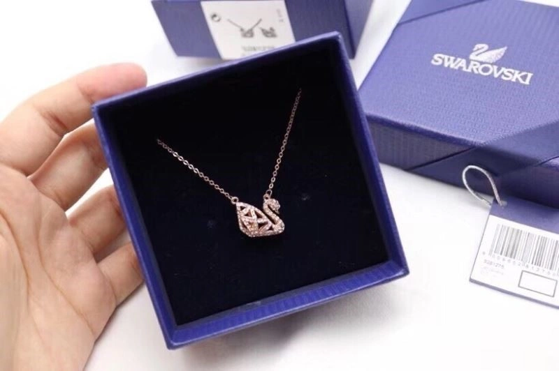 Fashionable Swarovski Necklaces 251847