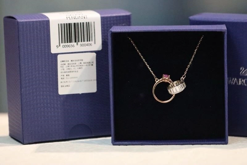 Swarovski Necklaces Lightweight 251870