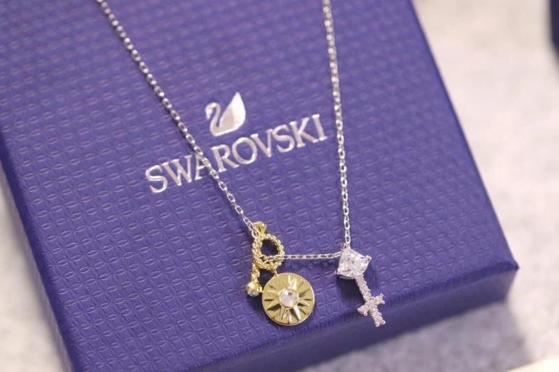 Trendy Swarovski Necklaces 251861
