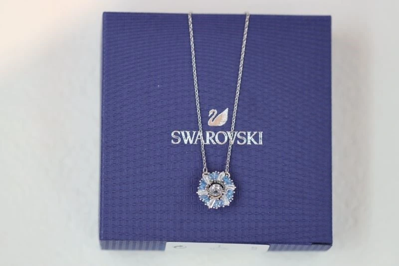 Cozy Swarovski Necklaces 251845