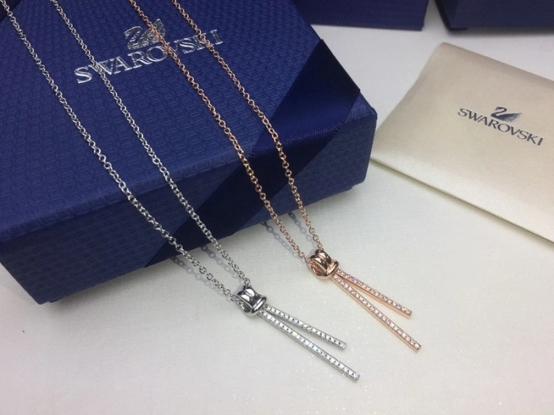 Versatile Swarovski Necklaces 251838