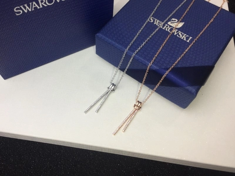 Versatile Swarovski Necklaces 251838