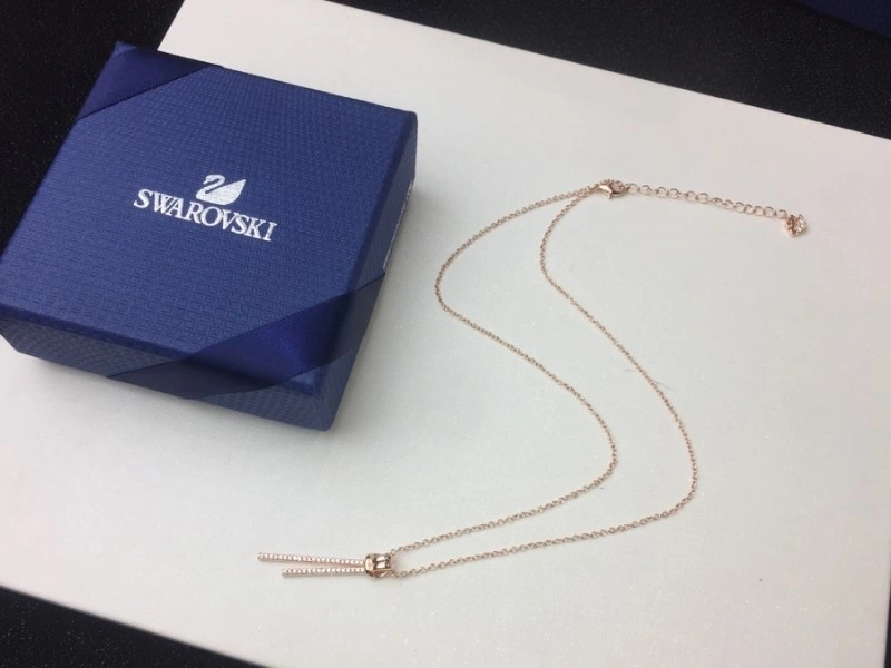 Versatile Swarovski Necklaces 251838