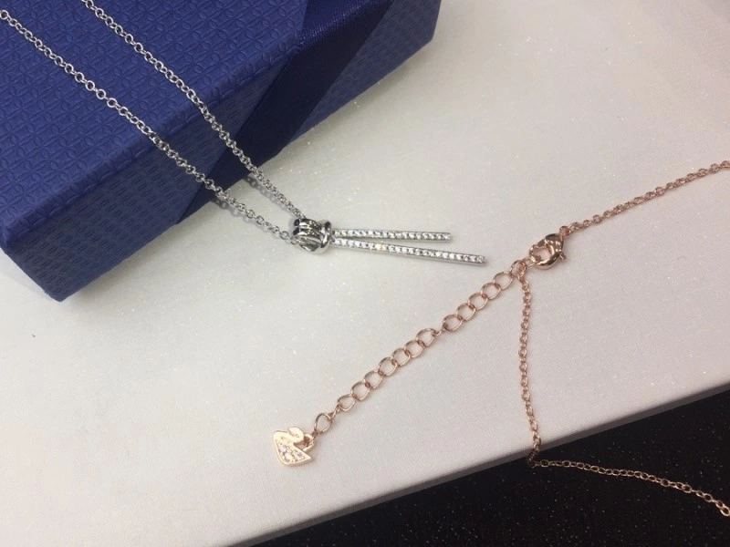 Versatile Swarovski Necklaces 251838