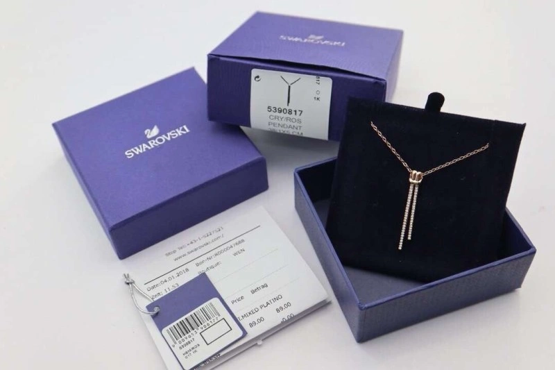 Attractive Swarovski Necklaces 251835