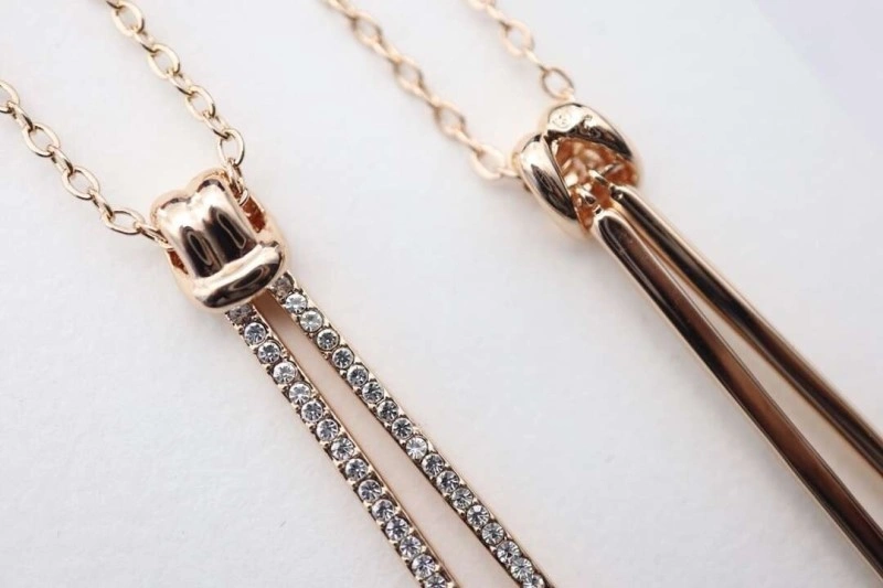 Attractive Swarovski Necklaces 251835