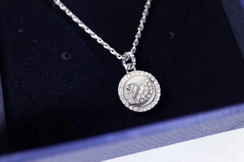 Seasonal Swarovski Necklaces 251833