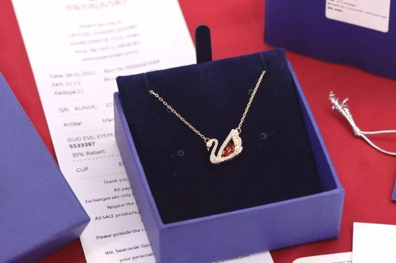 Swarovski Necklaces Compact 251813