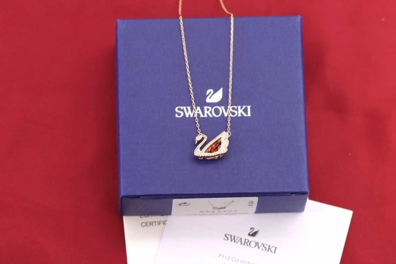 Swarovski Necklaces Compact 251813
