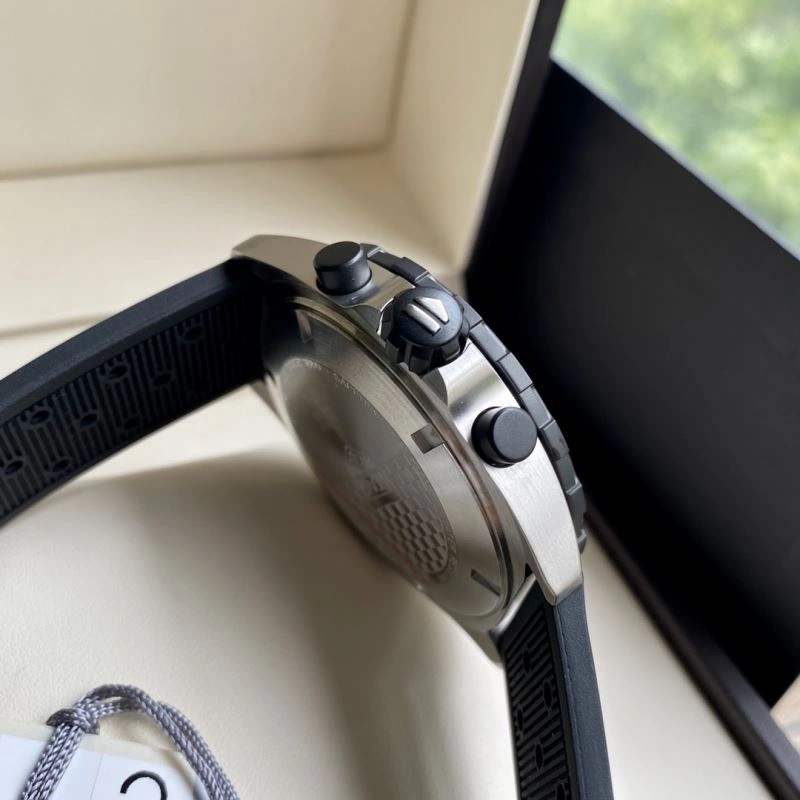 Trendsetting TAG HEUER Watches 203499