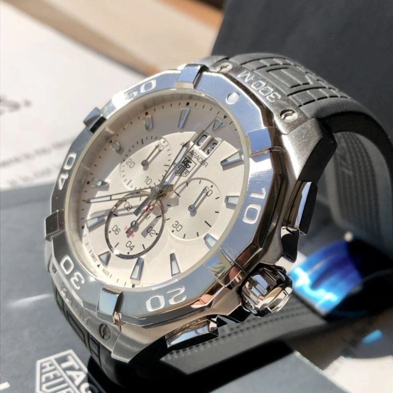Bold TAG HEUER Watches 203486
