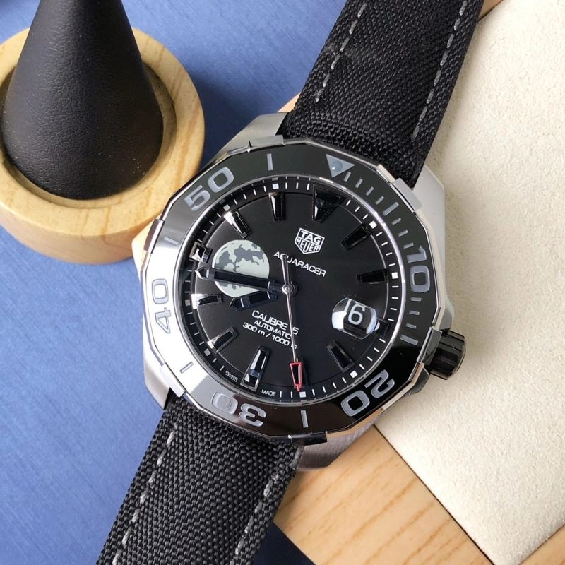 Compact TAG HEUER Watches 203408