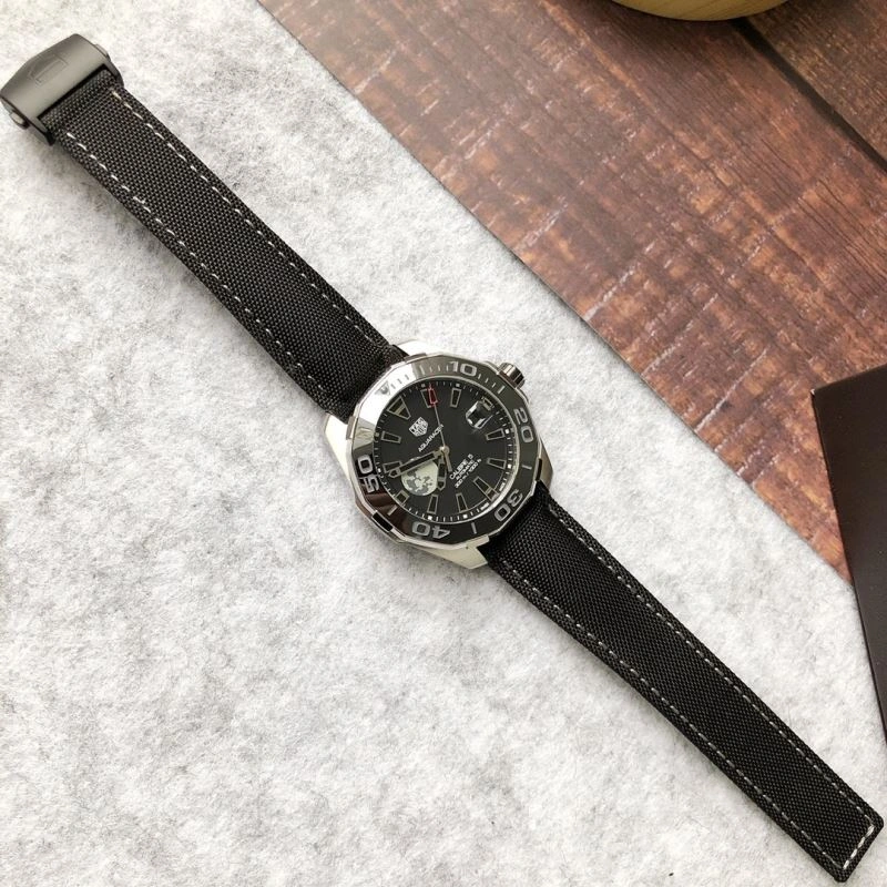 Compact TAG HEUER Watches 203408