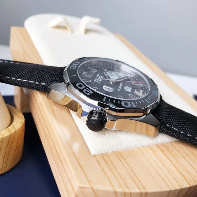 Compact TAG HEUER Watches 203408