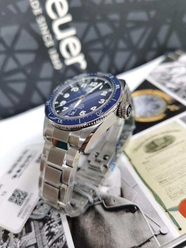 TAG HEUER Watches ComfortFit 203357