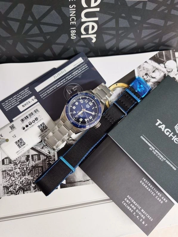 TAG HEUER Watches ComfortFit 203357