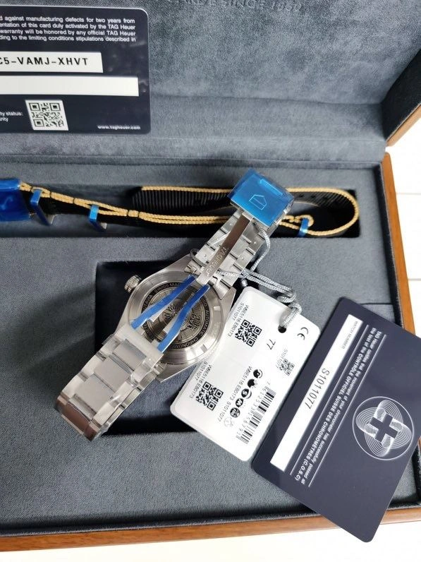 TAG HEUER Watches ComfortFit 203357