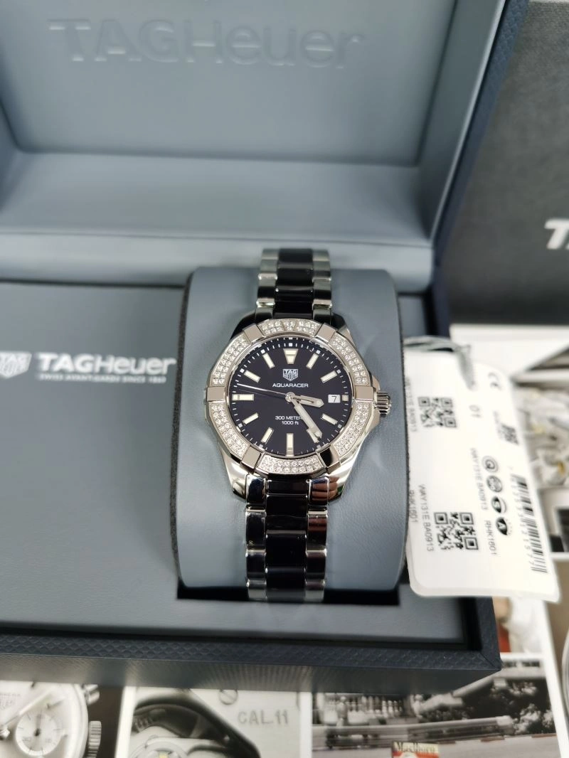 TAG HEUER Watches Supportive 203256