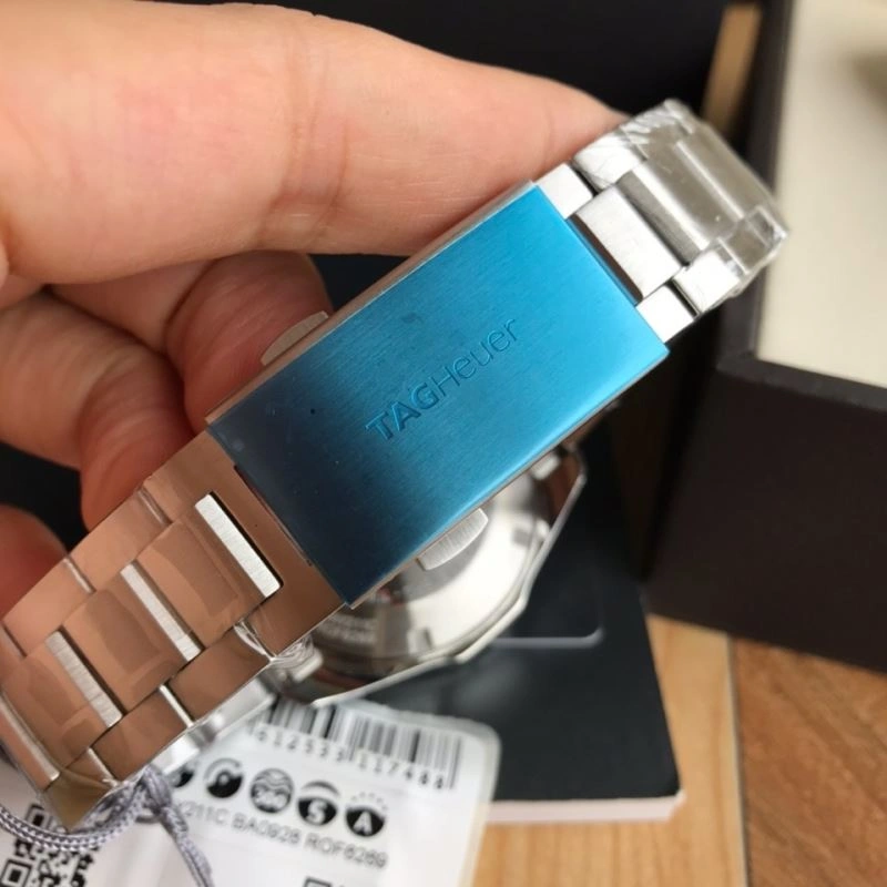 Compact TAG HEUER Watches 203227