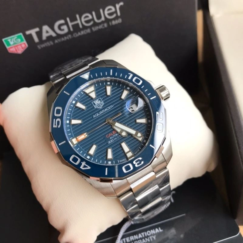 Compact TAG HEUER Watches 203227