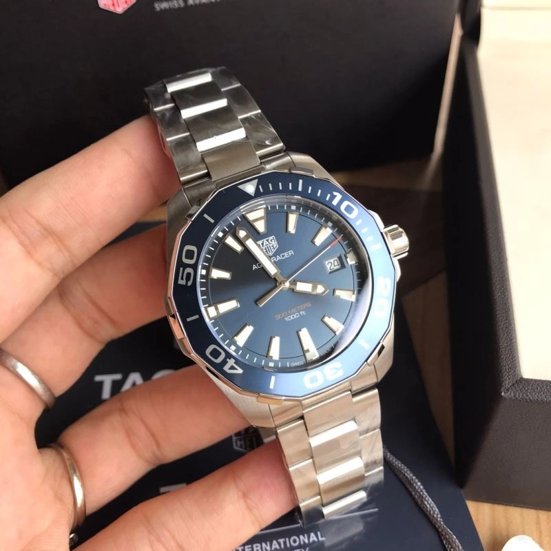 Sleek TAG HEUER Watches 203209