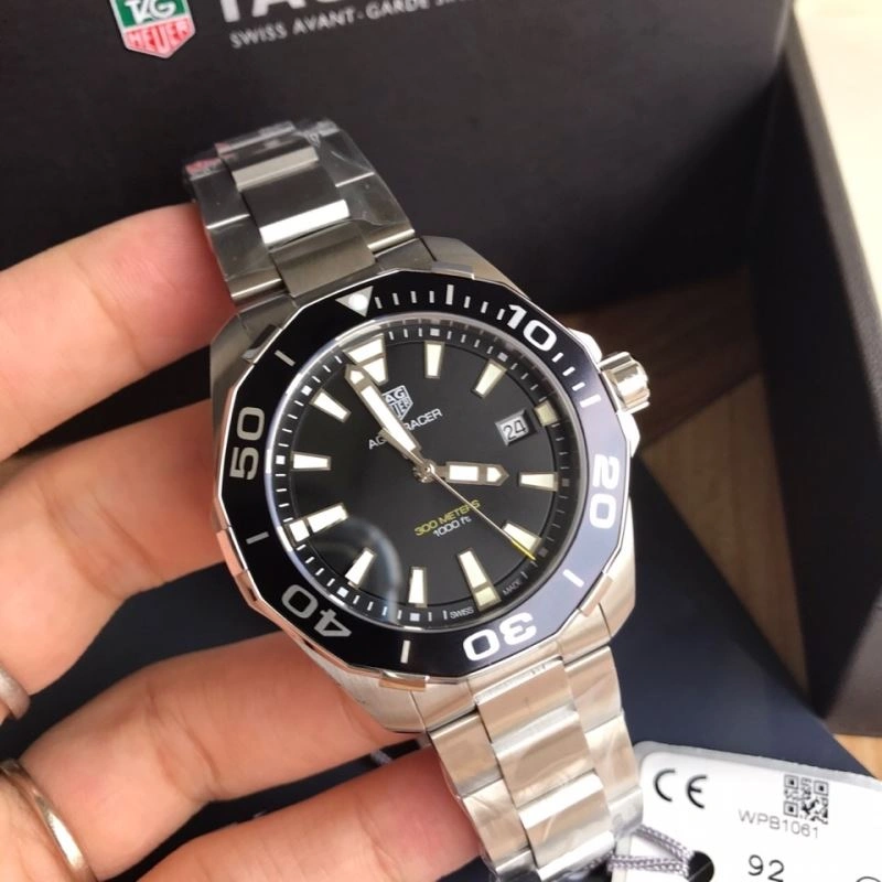 Vibrant TAG HEUER Watches 203203