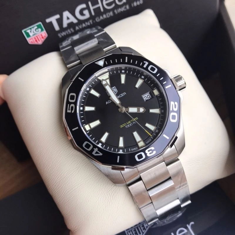 Vibrant TAG HEUER Watches 203203