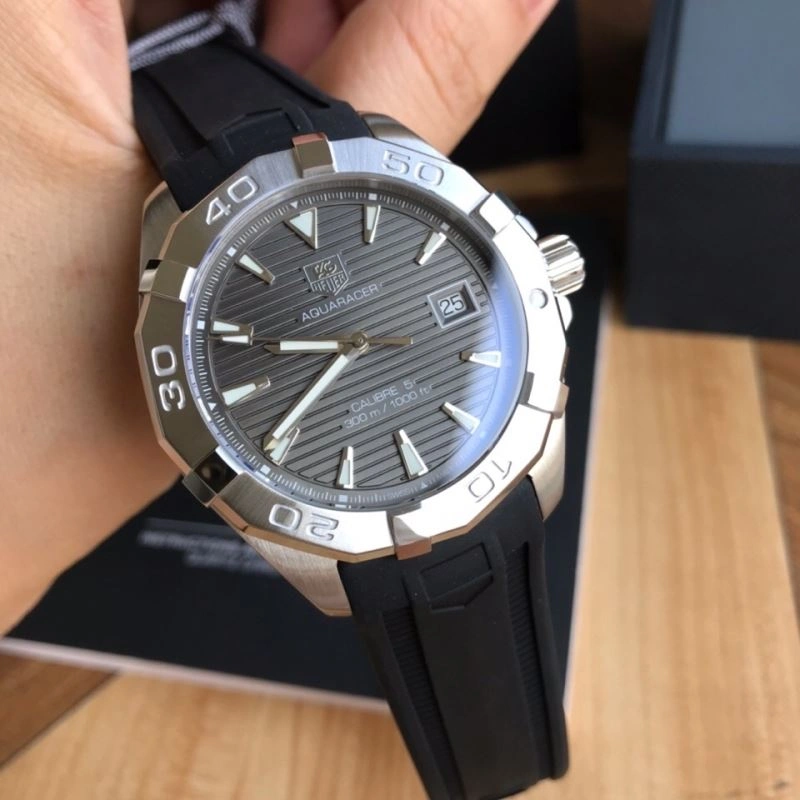 Trendsetting TAG HEUER Watches 203150