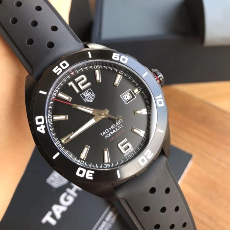 TAG HEUER Watches Trendsetting 203136