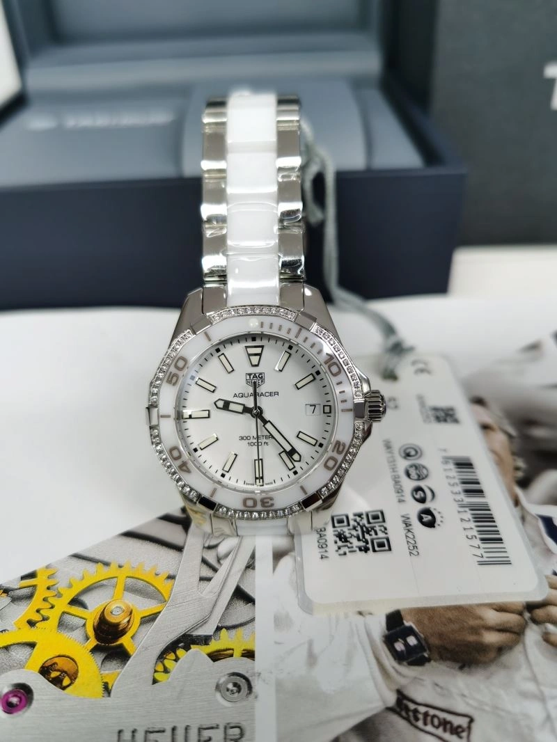 FreshLook TAG HEUER Watches 203141
