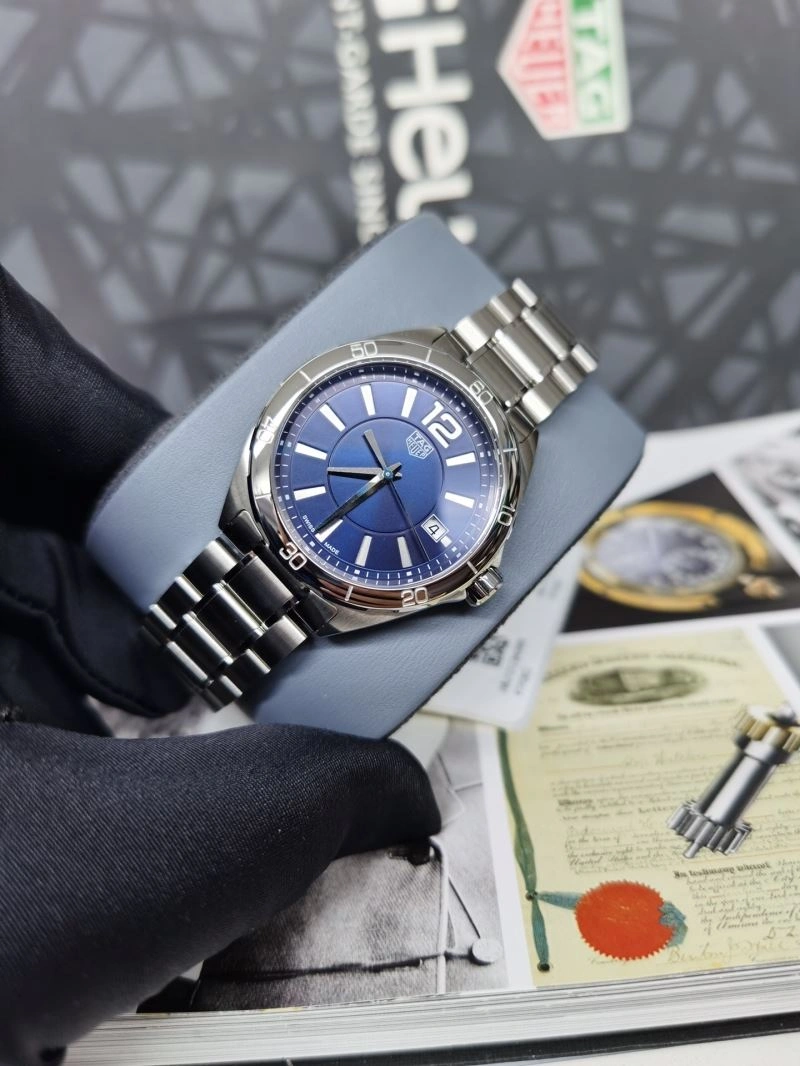 TAG HEUER Watches Sleek 203147