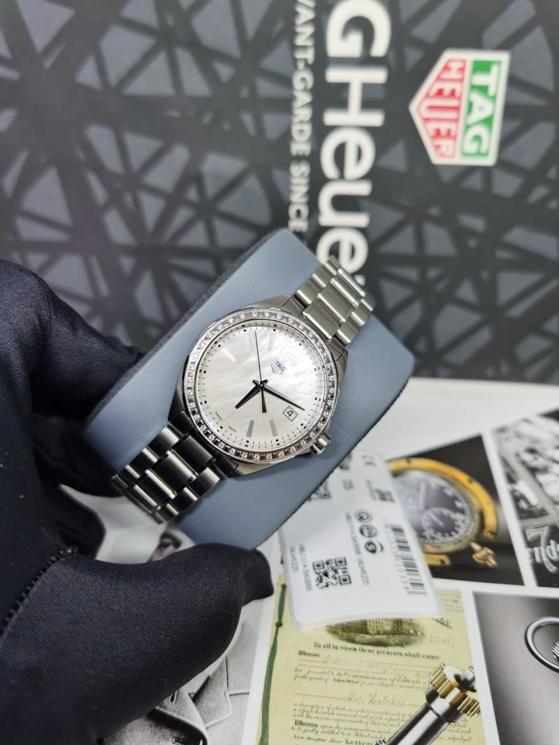 TAG HEUER Watches Breathable 203137