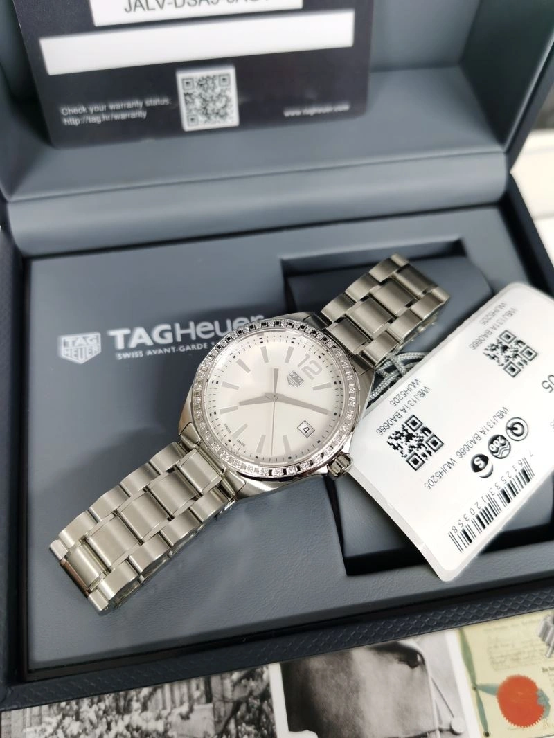 TAG HEUER Watches Breathable 203137