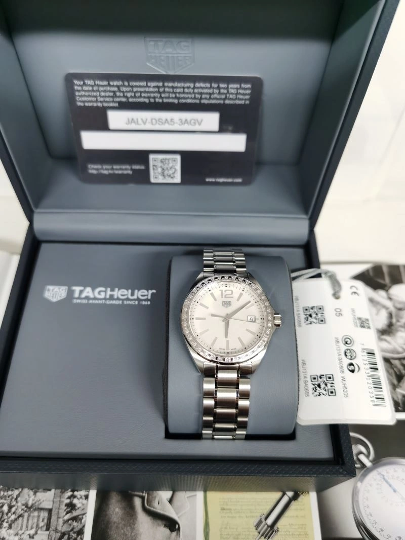 TAG HEUER Watches Breathable 203137