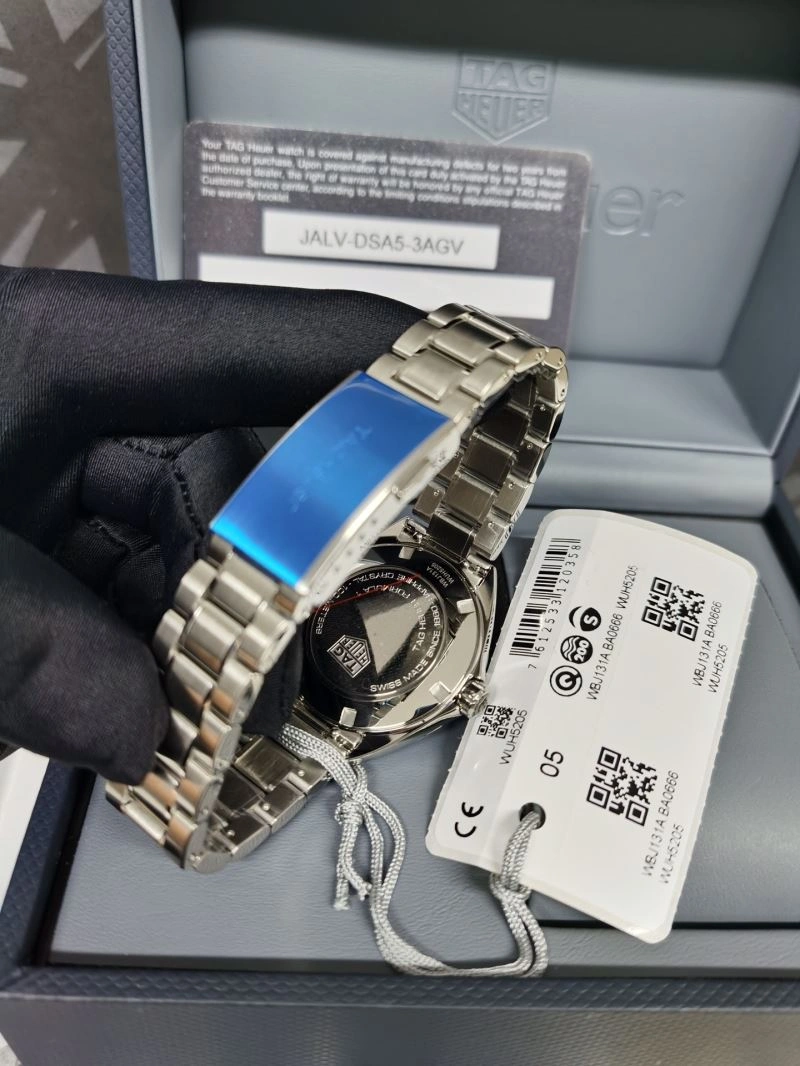 TAG HEUER Watches Breathable 203137