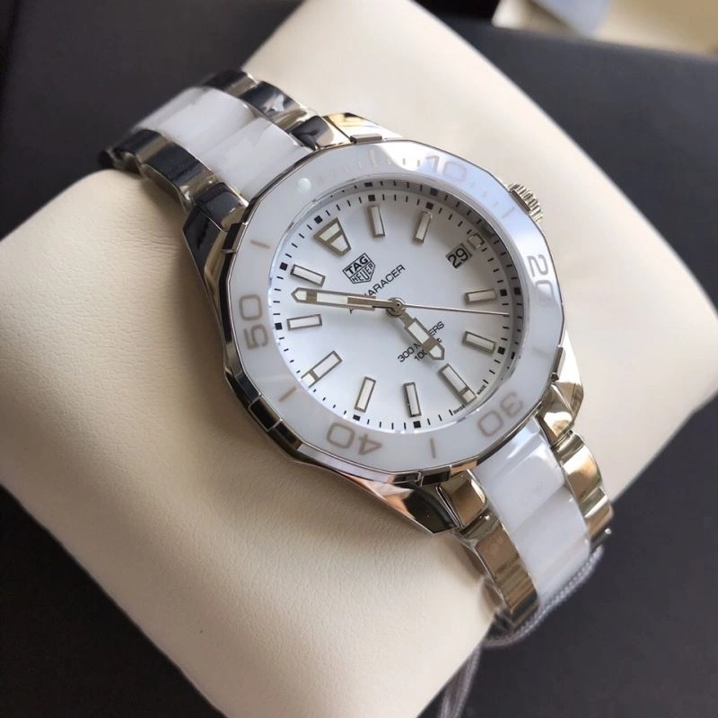 Versatile TAG HEUER Watches 203155