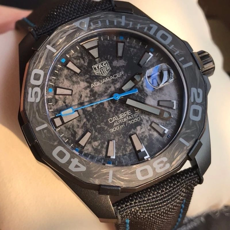 Bold TAG HEUER Watches 203089