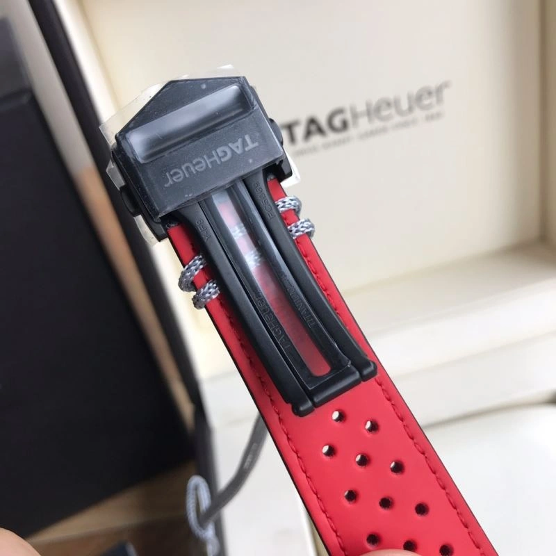 Trendsetting TAG HEUER Watches 203097