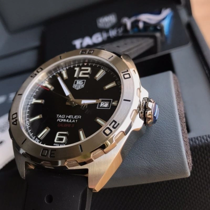Attractive TAG HEUER Watches 203080