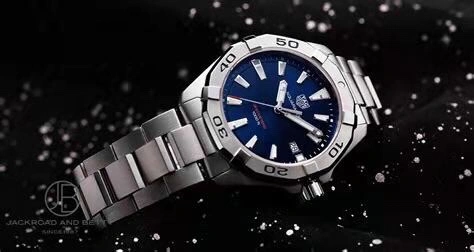Sporty TAG HEUER Watches 203060