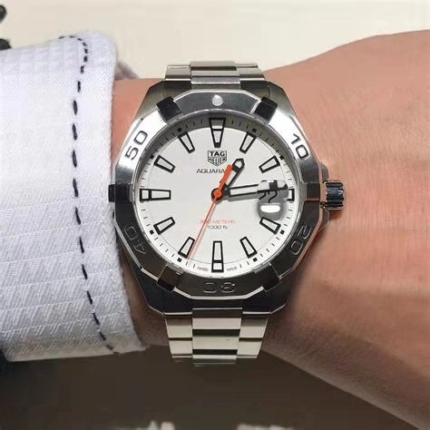 TAG HEUER Watches Breathable 203058