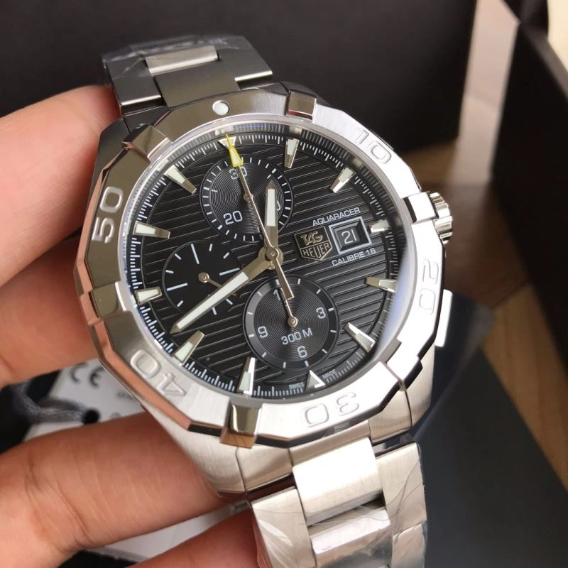 Sleek TAG HEUER Watches 203047