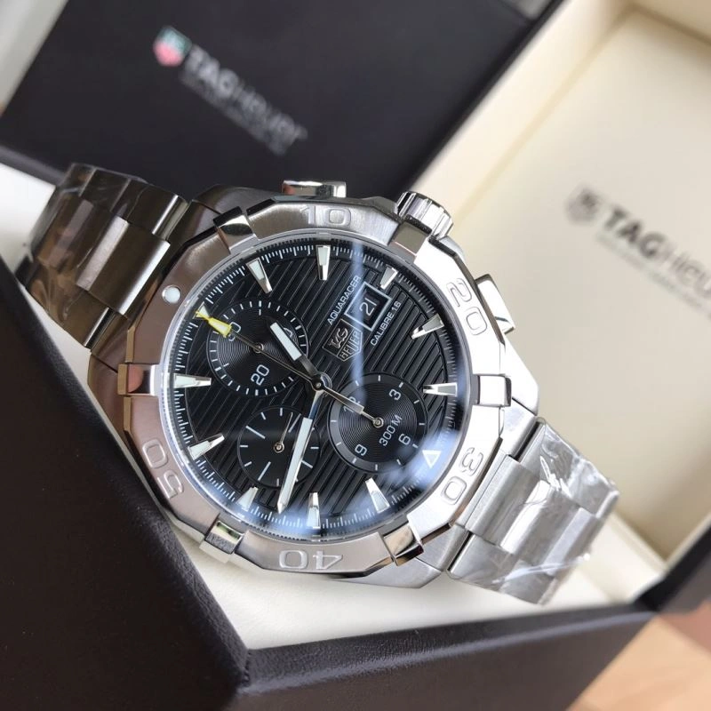 Sleek TAG HEUER Watches 203047