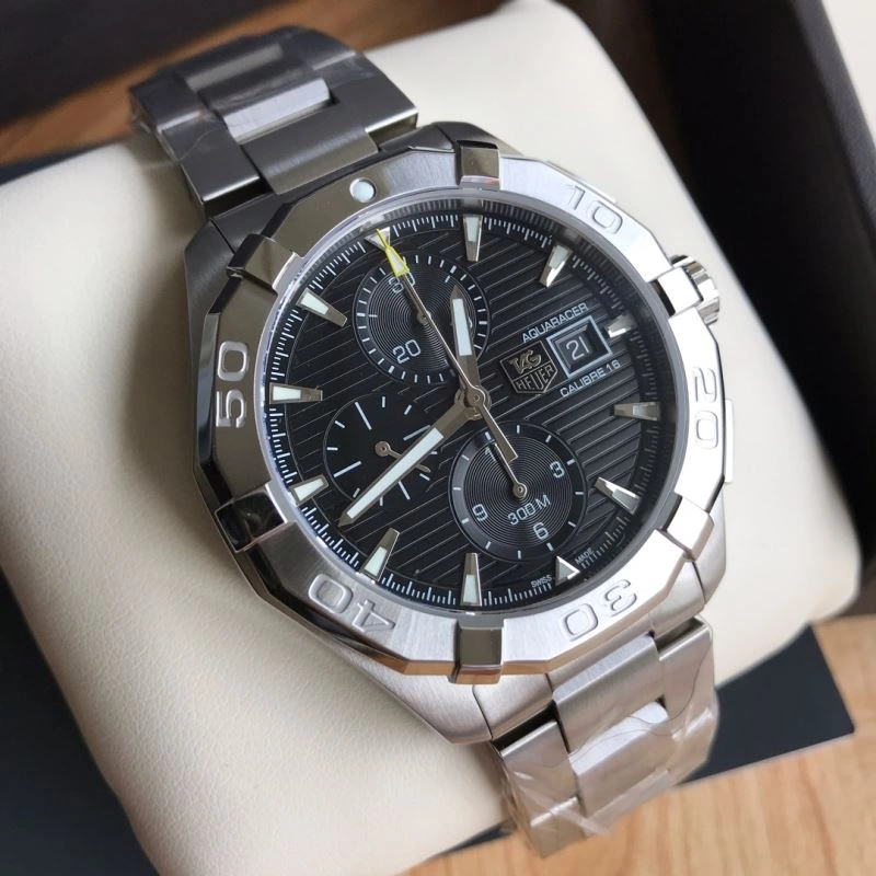 Sleek TAG HEUER Watches 203047