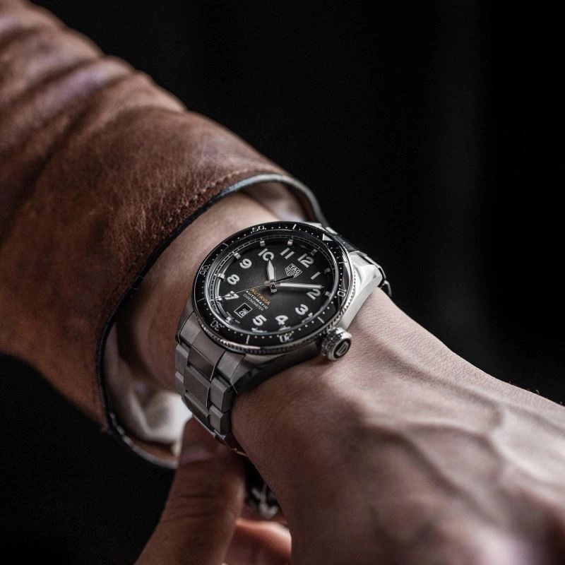 TAG HEUER Watches Efficient 203300